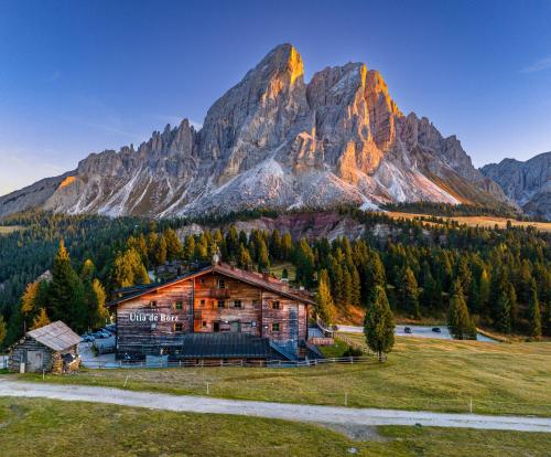 A szálláshely kívülről, Utia de Börz in San Martino In Badia A szálláshely kívülről, Utia de Börz in San Martino In Badia