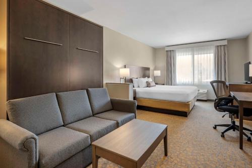 Best Western Plus The Inn at Hells Canyon in Clarkston (WA) Best Western Plus The Inn at Hells Canyon in Clarkston (WA)