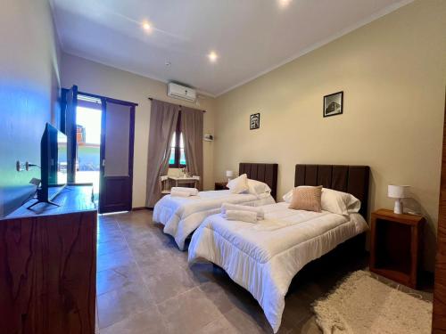 Hospedaje Rural Abbott in Canuelas Hospedaje Rural Abbott in Canuelas