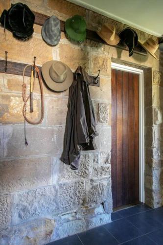 Historic Sandstone Ross Farmhouse in Ross Historic Sandstone Ross Farmhouse in Ross