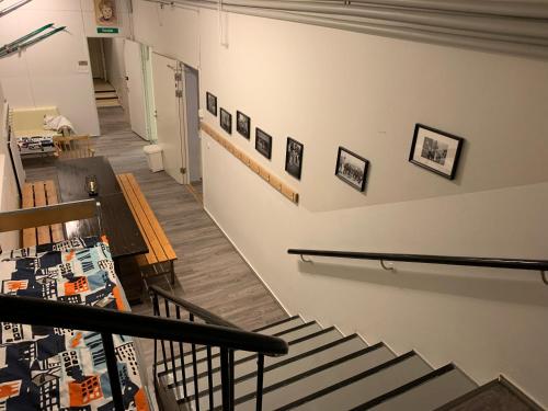 Fasilitas, -ONNELA- Iso Perhehuoneisto Paljulla ja Liikuntasalilla, Wanha Koulu Tahkovuori (Wanha Koulu Tahko Onnela, 4mh, Palju, Sauna, Tupakeittio, Wifi, Liikuntasali, RinteetSpaRavintola 6k) in Nilsia Fasilitas, -ONNELA- Iso Perhehuoneisto Paljulla ja Liikuntasalilla, Wanha Koulu Tahkovuori (Wanha Koulu Tahko Onnela, 4mh, Palju, Sauna, Tupakeittio, Wifi, Liikuntasali, RinteetSpaRavintola 6k) in Nilsia