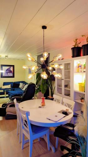 Instalaciones, Room In Handsome Haven House in Gjovik City Center Instalaciones, Room In Handsome Haven House in Gjovik City Center