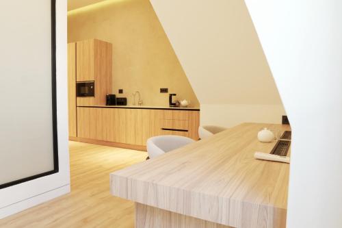 Luxury apartment in White City - Flame Room