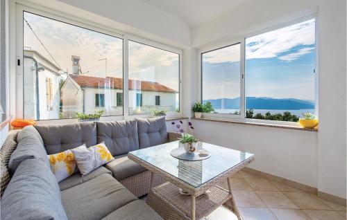 Nice Home In Brsec With House Sea View in บรเซซ Nice Home In Brsec With House Sea View in บรเซซ