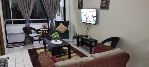 Corus Paradise ZFJ Lagoon Apartment in Taman Haji Zainal Corus Paradise ZFJ Lagoon Apartment in Taman Haji Zainal