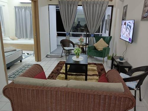 Corus Paradise ZFJ Lagoon Apartment in Taman Haji Zainal Corus Paradise ZFJ Lagoon Apartment in Taman Haji Zainal