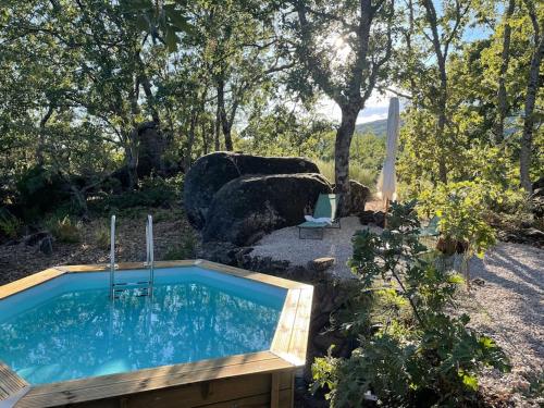 Úszómedence, Casa Rural Finca De Musgo in Valverde De La Vera Úszómedence, Casa Rural Finca De Musgo in Valverde De La Vera