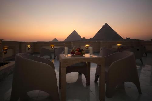 Moses Pyramids Inn in Giza Moses Pyramids Inn in Giza