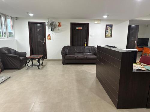 Lobby, Hotel Deccan Retreat in Hyderabad Lobby, Hotel Deccan Retreat in Hyderabad