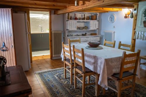 Sofia's Place in Megalo Chorio Sofia's Place in Megalo Chorio