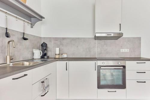 Zentral und ruhig Netflix Balkon Parkplatz in بروشسال Zentral und ruhig Netflix Balkon Parkplatz in بروشسال