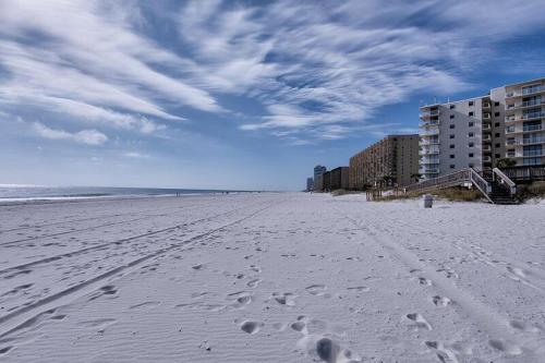 Tradewinds 708 by Vacation Homes Collection in Orange Beach (AL) Tradewinds 708 by Vacation Homes Collection in Orange Beach (AL)