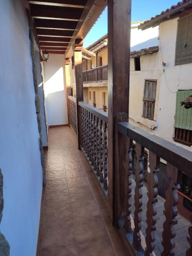 Erkély/terasz, Casa Rogelio Valverde in Valverde De La Vera Erkély/terasz, Casa Rogelio Valverde in Valverde De La Vera