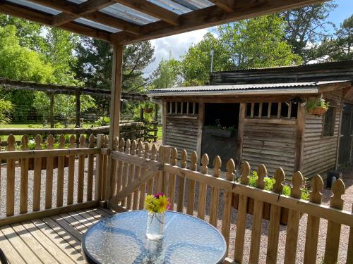 Willows Reach Lodge in คูเมอ Willows Reach Lodge in คูเมอ
