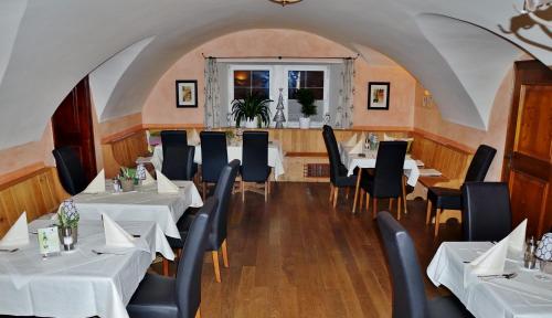 Létesítmények, Gasthof zur Strass in Eugenfalu Létesítmények, Gasthof zur Strass in Eugenfalu