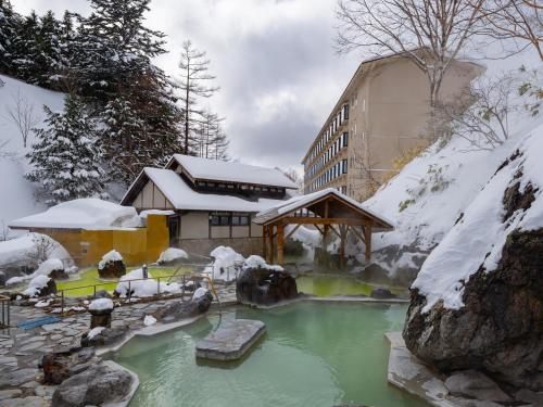 Open air bath, Manza Kogen Hotel in Tsumagoi Open air bath, Manza Kogen Hotel in Tsumagoi