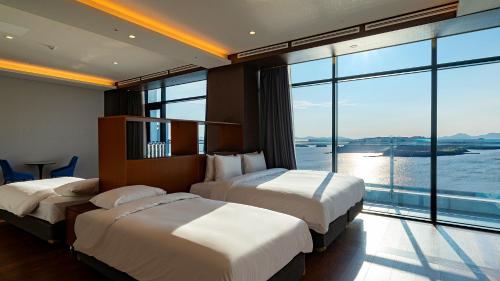 Hotel JCS Yeosu in Dolsan-eup Hotel JCS Yeosu in Dolsan-eup