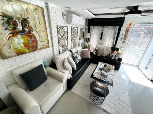 Gray Room WITH CINEMA PROJECTOR