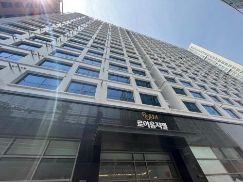 Gangnam Luxury House