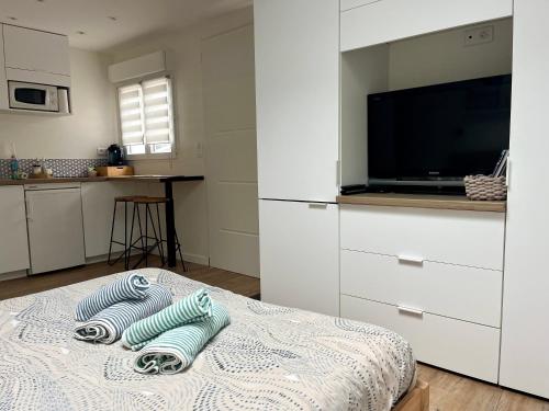 Studiocosy proche Bordeaux, parking gratuit, clim in Eysines Studiocosy proche Bordeaux, parking gratuit, clim in Eysines