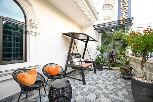 Балкон/терраса, Ly Ly Hotel 2 in Биньтан Балкон/терраса, Ly Ly Hotel 2 in Биньтан