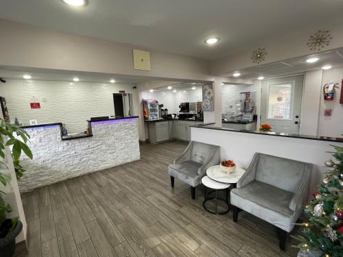 Pin Oak Parkway Inn in Pigeon Forge (TN) Pin Oak Parkway Inn in Pigeon Forge (TN)