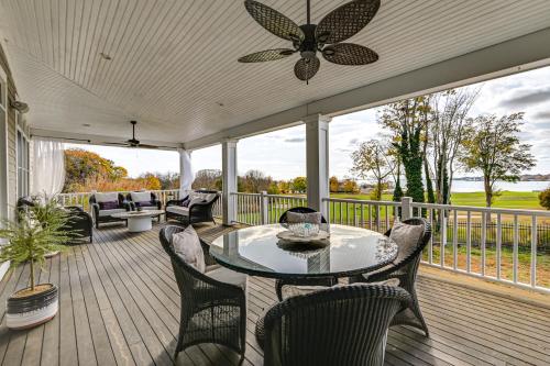 Groton Home Less Than 1 Mi to Beach on Long Island Sound! in Groton (CT) Groton Home Less Than 1 Mi to Beach on Long Island Sound! in Groton (CT)