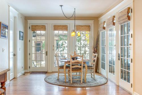 Walk to DU, Dining and Parks Spacious Denver Home! in University Walk to DU, Dining and Parks Spacious Denver Home! in University