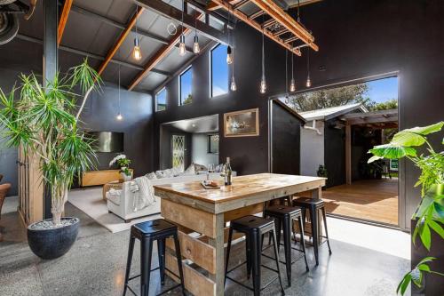 The Black Barn - 2 Bedrooms in คูเมอ The Black Barn - 2 Bedrooms in คูเมอ
