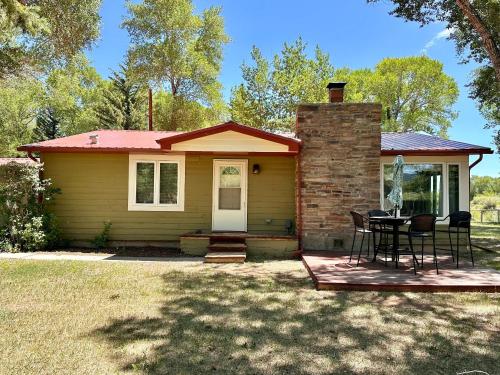 Buitenkant, Chinook Winds Lodge in Dubois (WY) Buitenkant, Chinook Winds Lodge in Dubois (WY)