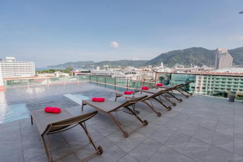 スリープ ウィズ ミー ホテル デザイン ホテル アット パトン6