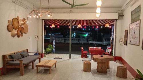 Naughty Boy Hostel in New 13 weg Naughty Boy Hostel in New 13 weg
