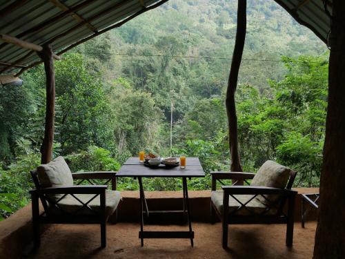 المرافق, Knuckles Off-Grid Cabin With Waterfall View in جومارا المرافق, Knuckles Off-Grid Cabin With Waterfall View in جومارا