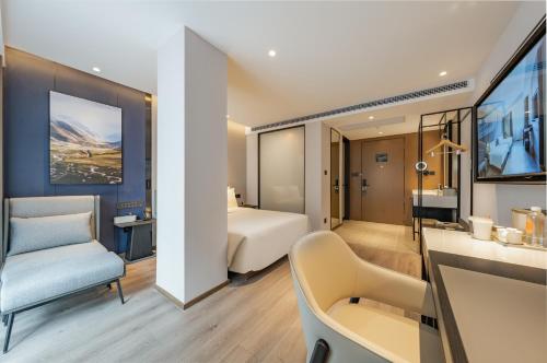 Atour Hotel Chengdu TaiKoo Li Chunxi Road Pedestrian Street in Area Komersial Chunxi Road Atour Hotel Chengdu TaiKoo Li Chunxi Road Pedestrian Street in Area Komersial Chunxi Road