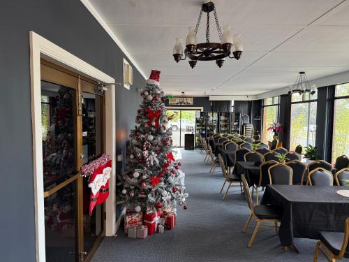 Statesman Motor Inn in Araratas Statesman Motor Inn in Araratas