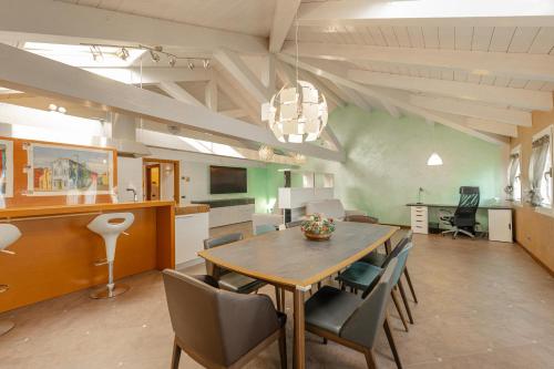 Luxury Burano Penthouse with Lagoon View Terrace