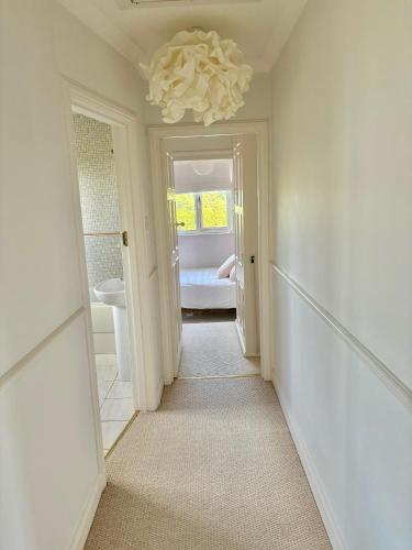 Isle of Wight Holiday Home in Binstead and Fishbourne Isle of Wight Holiday Home in Binstead and Fishbourne