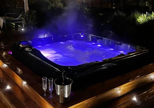 Great house with luxurious outdoor spa in 솔트조바덴 Great house with luxurious outdoor spa in 솔트조바덴
