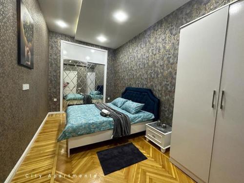 Black Suite Apartment