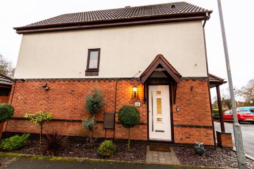 Exterior view, Charming Home in Bromsgrove - Perfect for Groups in Bromsgrove Exterior view, Charming Home in Bromsgrove - Perfect for Groups in Bromsgrove