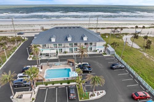 Ocean Sands Beach Boutique Inn-1 Acre Private Beach-St Augustine Historic-2 Miles-Shuttle with Downt in Vilano Beach Ocean Sands Beach Boutique Inn-1 Acre Private Beach-St Augustine Historic-2 Miles-Shuttle with Downt in Vilano Beach