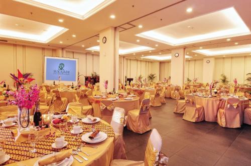 Banquet hall, Sukajadi Hotel in Sukajadi Banquet hall, Sukajadi Hotel in Sukajadi