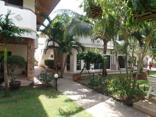 バビロン プール ビラス4