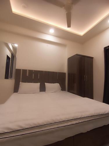 Hotel Kiwi Inn Vijaynagar Scheme 78 in インドール Hotel Kiwi Inn Vijaynagar Scheme 78 in インドール