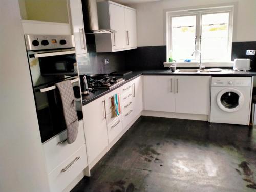 Kitchen, Loch Leven Getaway in Kinross Kitchen, Loch Leven Getaway in Kinross