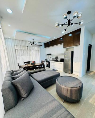 Modern Cozy Home - Iloilo City Reign Homes in Pavia Modern Cozy Home - Iloilo City Reign Homes in Pavia