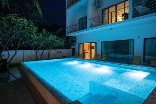 ピ ピ トンサイ プレイス13