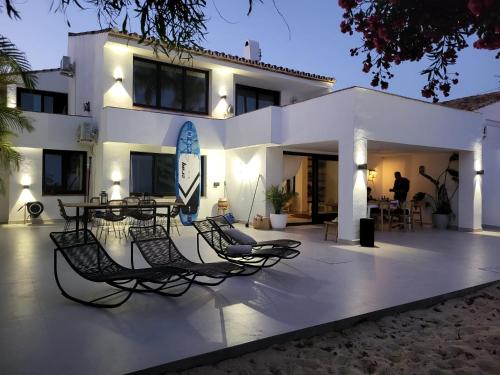 Beachfront Villa in บวยนาส โนเชส Beachfront Villa in บวยนาส โนเชส