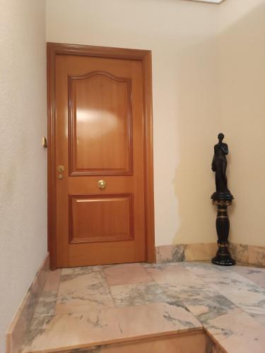 La Antigüa Peluqueria (La Antigua Peluqueria) in Argamasilla De Alba La Antigüa Peluqueria (La Antigua Peluqueria) in Argamasilla De Alba