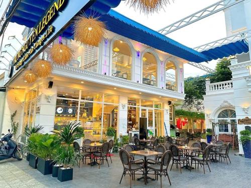 Restaurant, The Rose Hotel Tra Vinh in Tra Vinh Restaurant, The Rose Hotel Tra Vinh in Tra Vinh